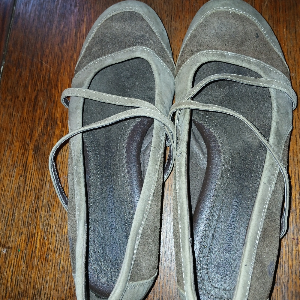 Ruffhewn Slim Slip On Womens Shoes Size 6.5